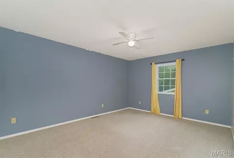 Bedroom - 1121 Sycamore Dr, Rolla, MO 65401 photo 3 of 6