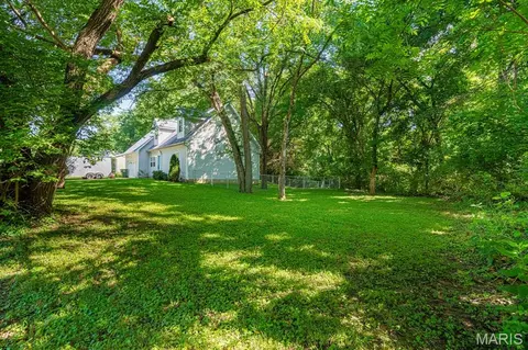 Exterior - 1121 Sycamore Dr, Rolla, MO 65401 photo 11 of 14