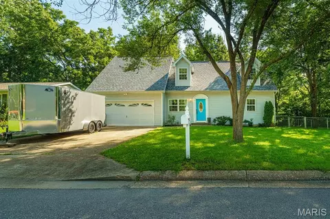 1121 Sycamore Dr, Rolla, MO 65401
