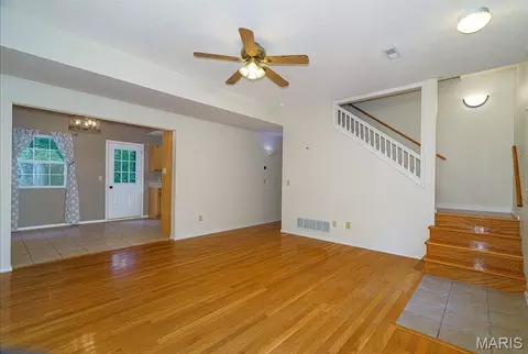 Living - 1121 Sycamore Dr, Rolla, MO 65401 photo 1 of 2