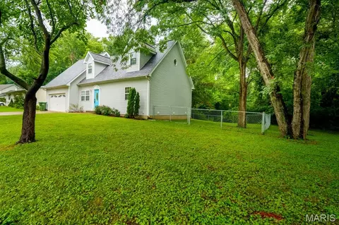 Exterior - 1121 Sycamore Dr, Rolla, MO 65401 photo 2 of 18