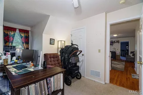 Entry Way - 1121 Sycamore Dr, Rolla, MO 65401 photo 1 of 1