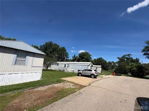1413 Walnut St, Bismarck, MO 63624 photo 2