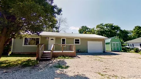 207 Morgan St, Auxvasse, MO 65231