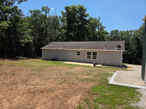 Exterior - 3908 Flucom Rd, De Soto, MO 63020 photo 7 of 8
