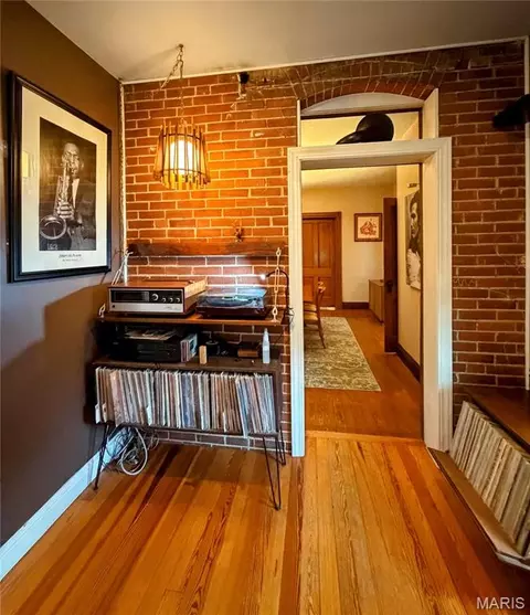 Entry Way - 305 Rand St, Washington, MO 63090 photo 6 of 8
