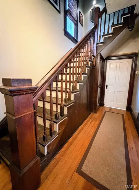 Entry Way - 305 Rand St, Washington, MO 63090 photo 7 of 8