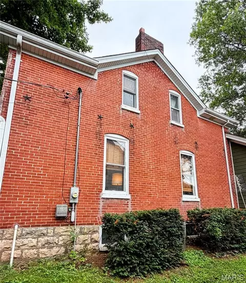 Exterior - 305 Rand St, Washington, MO 63090 photo 7 of 11