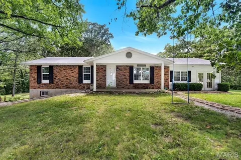 221 Katherine Ln, Saint Clair, MO 63077
