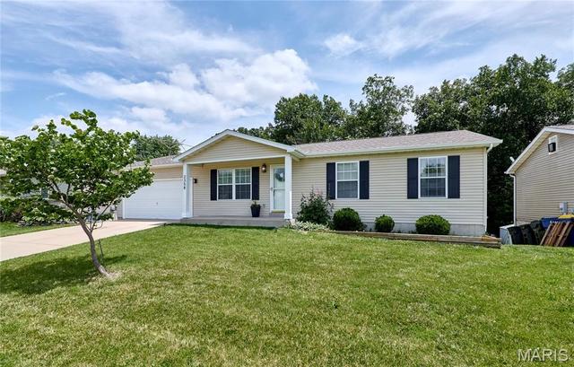 2358 Balboa Cir, Warrenton, MO 63383