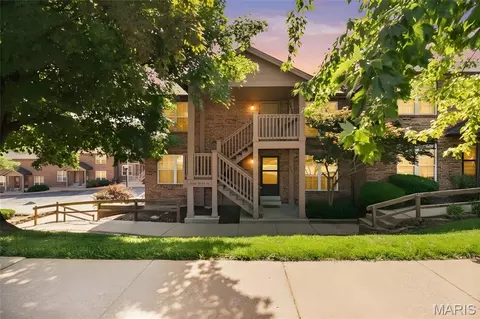2452 Fowler Ave, Overland, MO 63114