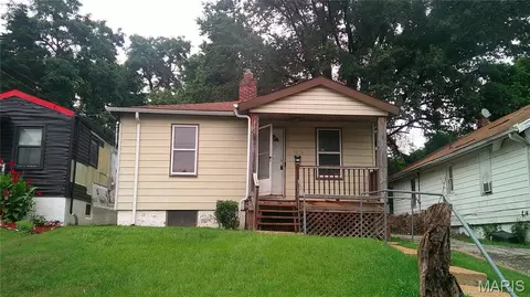 7069 Idlewild Ave, Jennings, MO 63136