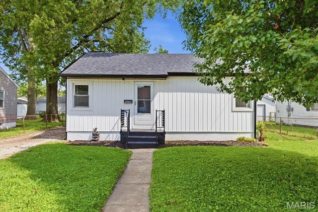 2648 Center St, Granite City, IL 62040