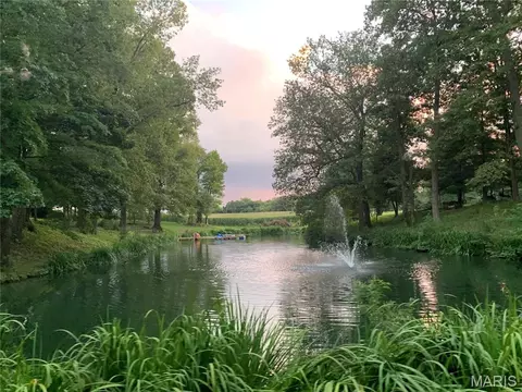 1222 Ridge Prairie Ln, Collinsville, IL 62234