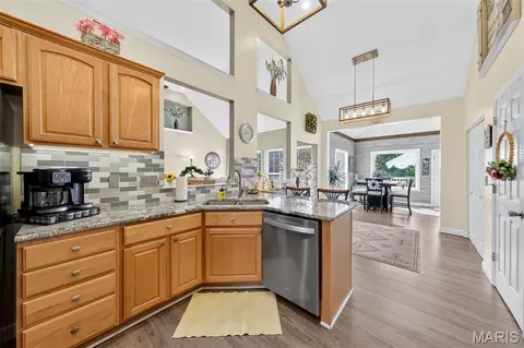 Kitchen - 224 Bennington Dr, Troy, MO 63379 photo 2 of 3