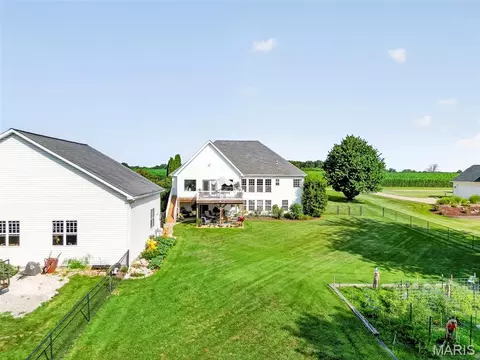 Exterior - 224 Bennington Dr, Troy, MO 63379 photo 16 of 17