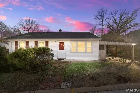 504 Robert Ave, Ferguson, MO 63135