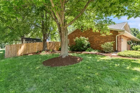 102 E Brittany Ln, O'fallon, IL 62269 photo 47