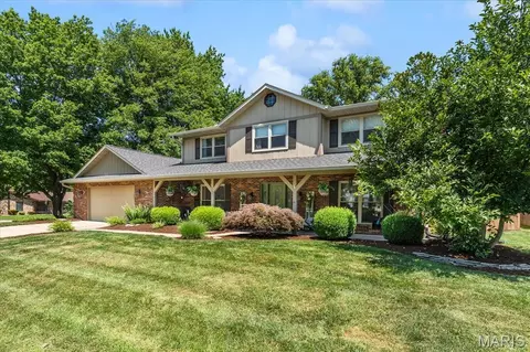 102 E Brittany Ln, O'fallon, IL 62269 photo 2
