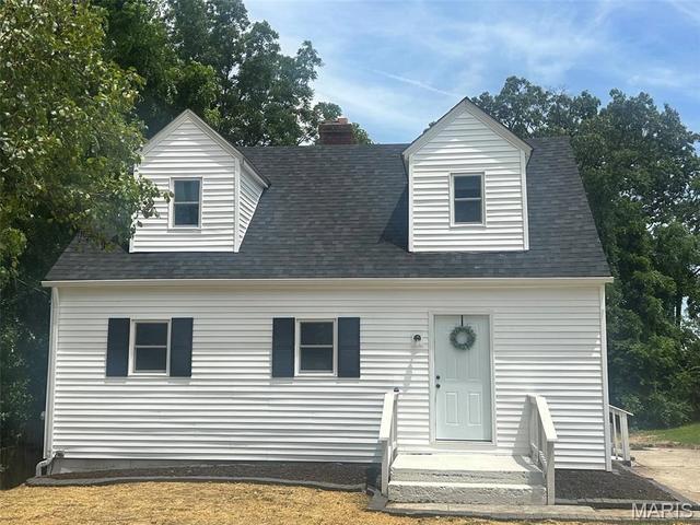 2825 Gerson Ave, Godfrey, IL 62035