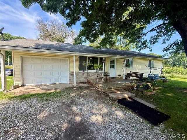 31575 Old Monticello Rd, Canton, MO 63435