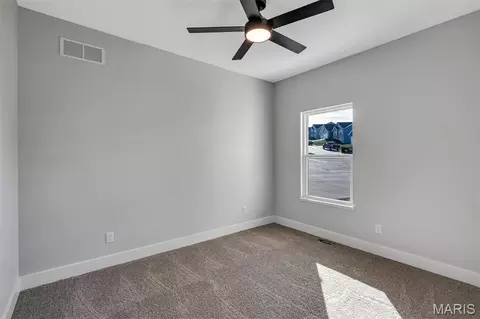 Bedroom - 109 Ventnor Ave, Union, MO 63084 photo 2 of 5
