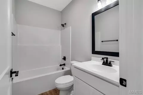 Bath - 109 Ventnor Ave, Union, MO 63084 photo 3 of 3