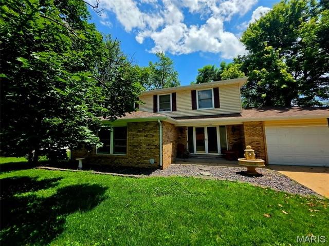 850 Fort Henry Rd, Belleville, IL 62221