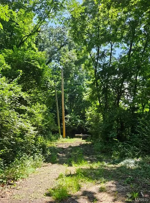 Undisclosed, Arnold, MO 63010
