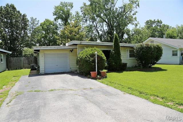 3908 Engler Ave, Saint Louis, MO 63114