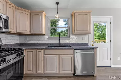 Kitchen - 1408 Castle Mill Dr, Arnold, MO 63010 photo 4 of 4