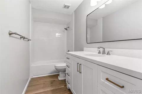 Bath - 1408 Castle Mill Dr, Arnold, MO 63010 photo 1 of 4