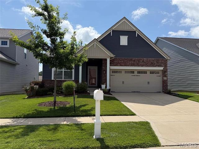 427 Wilmer Meadow Dr, Wentzville, MO 63385