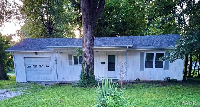 419 Fifth, Montgomery City, MO 63361