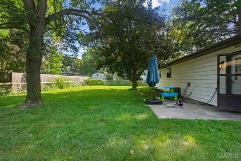 2229 E A St, Belleville, IL 62221 photo 24