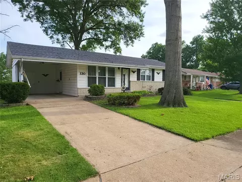 130 Sackett Dr, Florissant, MO 63033