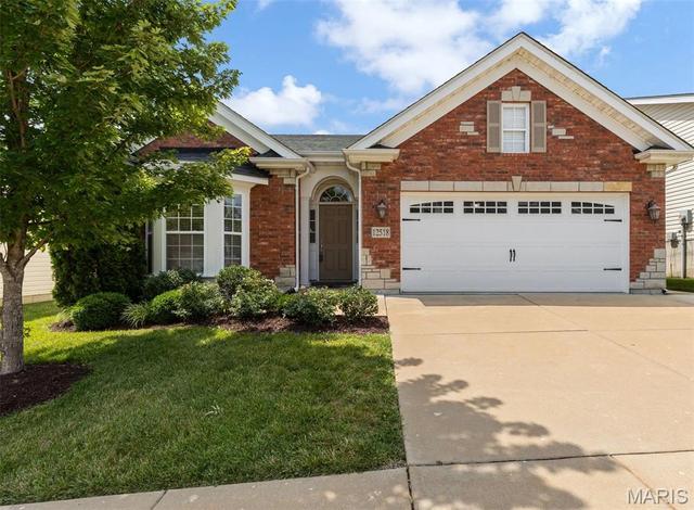 12518 New Woodland Ct, Saint Louis, MO 63146