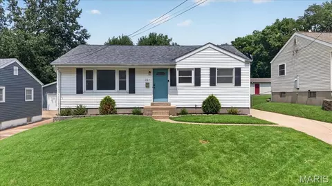 365 Saint Marie St, Florissant, MO 63031