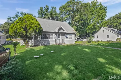 Exterior - 754 Leon St, Cahokia, IL 62206 photo 6 of 6