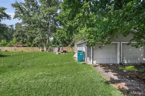 Exterior - 754 Leon St, Cahokia, IL 62206 photo 3 of 6