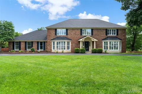 1868 Stenton Path, Chesterfield, MO 63005