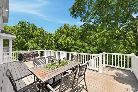 Exterior - 501 Oak Leaf Manor Ct, Ballwin, MO 63021 photo 3 of 3
