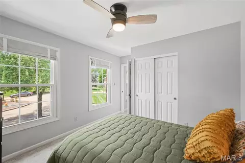 Bedroom - 501 Oak Leaf Manor Ct, Ballwin, MO 63021 photo 6 of 7