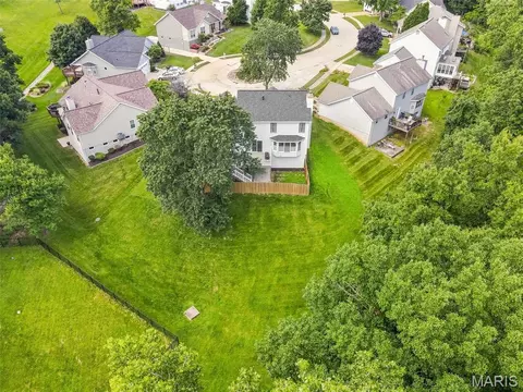 View/Area - 501 Oak Leaf Manor Ct, Ballwin, MO 63021 photo 2 of 2