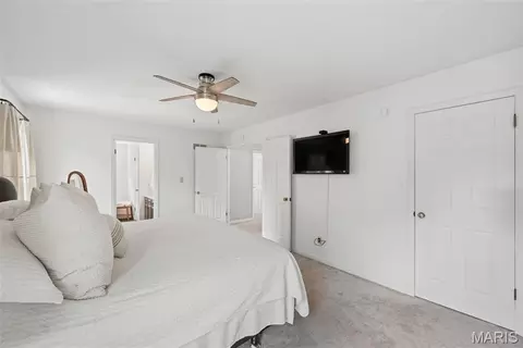 Bedroom - 501 Oak Leaf Manor Ct, Ballwin, MO 63021 photo 4 of 7