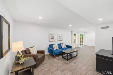 Other - 501 Oak Leaf Manor Ct, Ballwin, MO 63021 photo 5 of 6