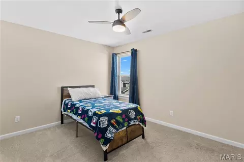 Bedroom - 412 Wild Oak Dr, O'fallon, MO 63368 photo 4 of 5