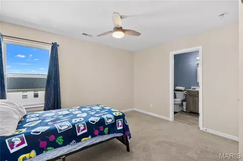 Bedroom - 412 Wild Oak Dr, O'fallon, MO 63368 photo 5 of 5