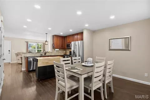 Dining - 412 Wild Oak Dr, O'fallon, MO 63368 photo 1 of 2