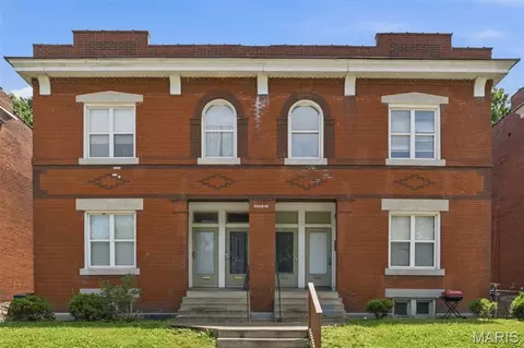 3008 Henrietta St, Saint Louis, MO 63104